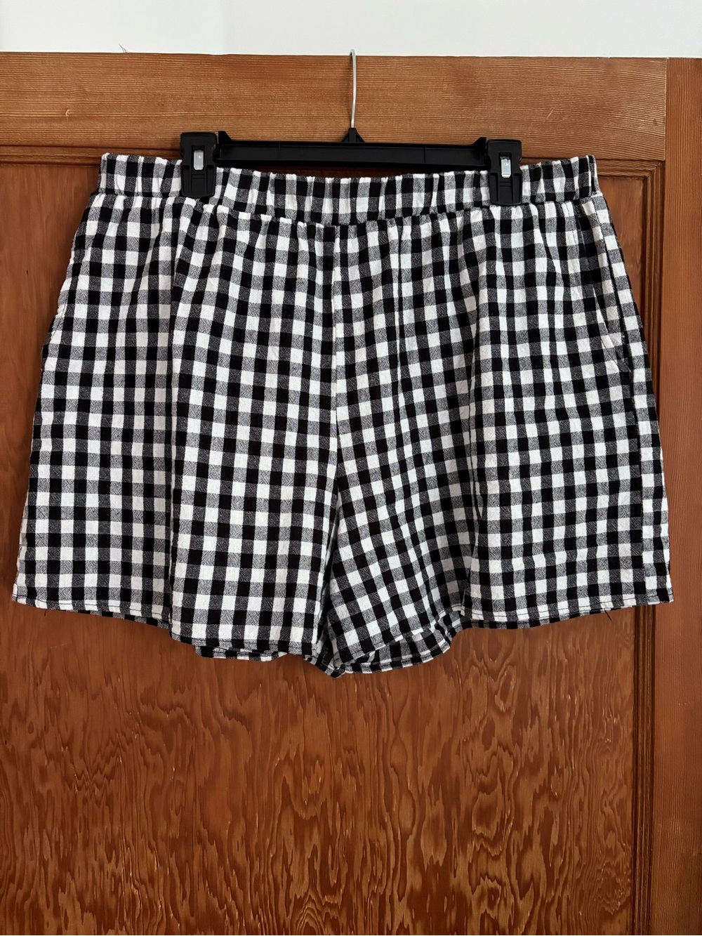 Black & White Gingham Linen Women's Shorts